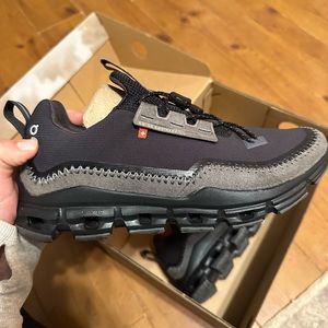 Womens ON cloudaway black shoes